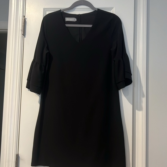 Black a-line dress with trumpet sleeves and back zip closure (size S) - Picture 2 of 4